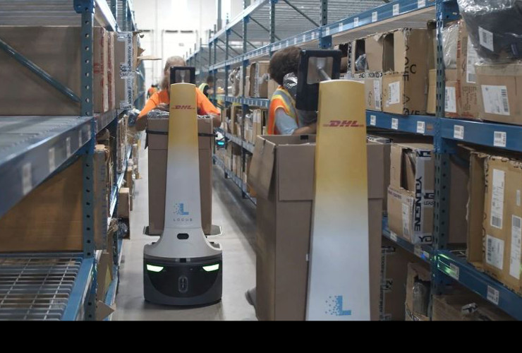 DHL pickt mit LocusBots.