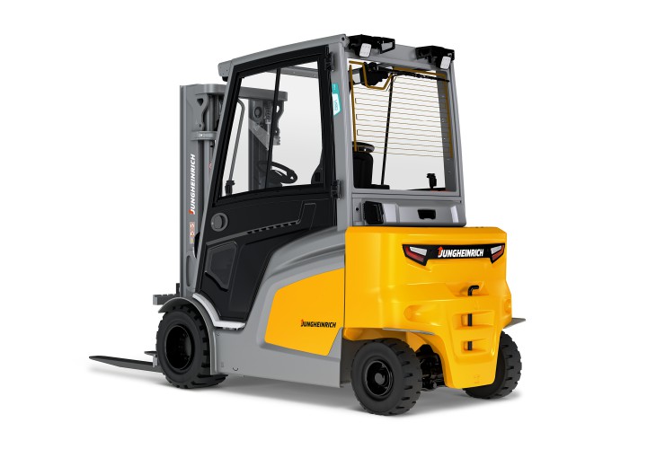The versatile and efficient EFG Series 4 forklift trucks are the perfect choice when it comes to handling heavy loads quickly.