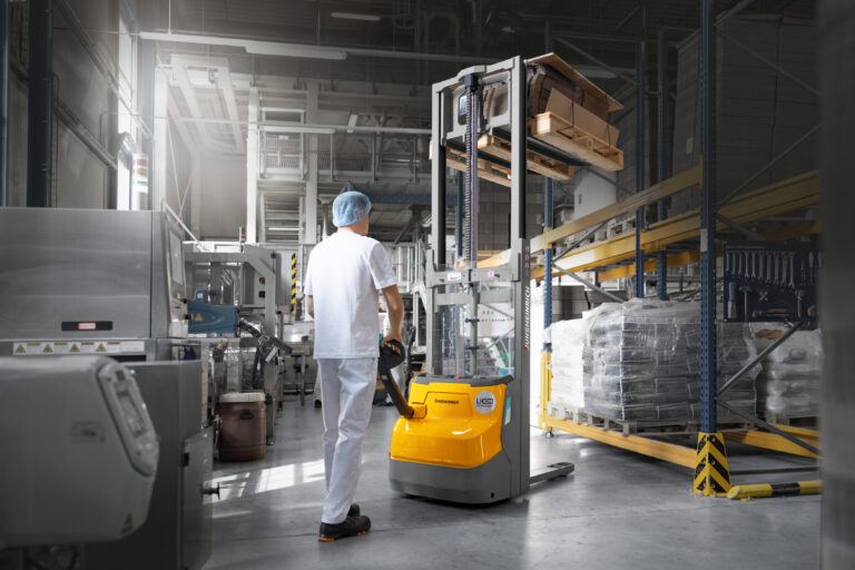 The increased residual load capacity optimises space utilisation and minimises floor space requirements, as heavier loads can be stored in higher racks.