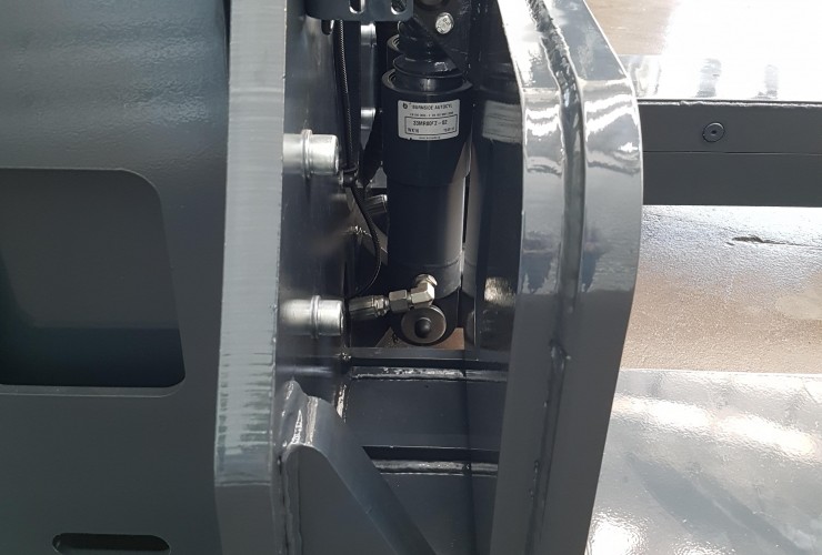 Combi-PPT Parallelogram lifting mechanism