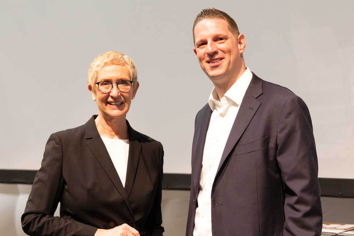 02_Bil_CERT_Anita-Wuermser_Jan-Droemer